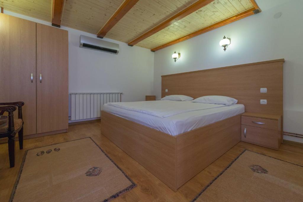 Pensiunea Imperial Târgu-Mureş Habitación foto