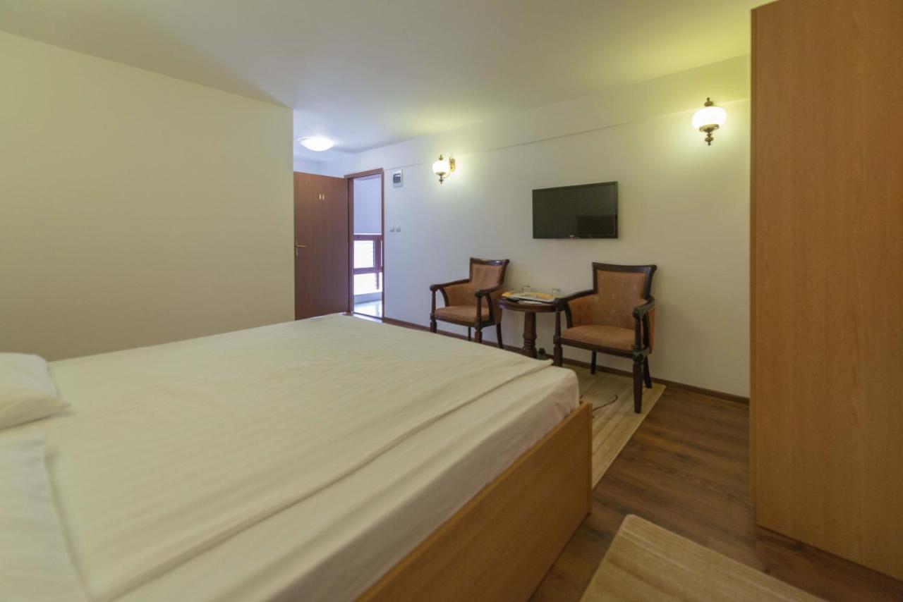 Pensiunea Imperial Târgu-Mureş Habitación foto